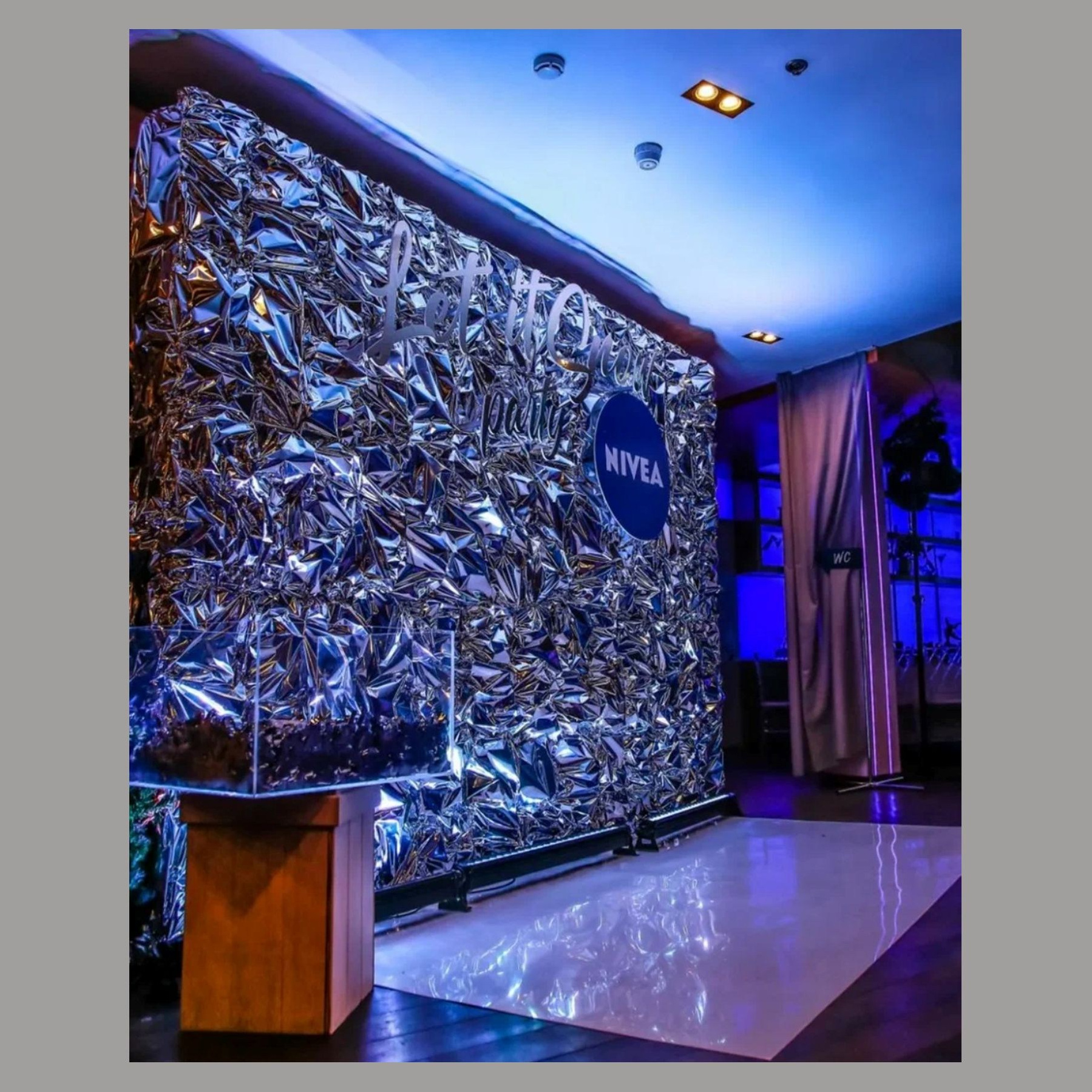 Фотозона из фольги. Студия праздничного декора