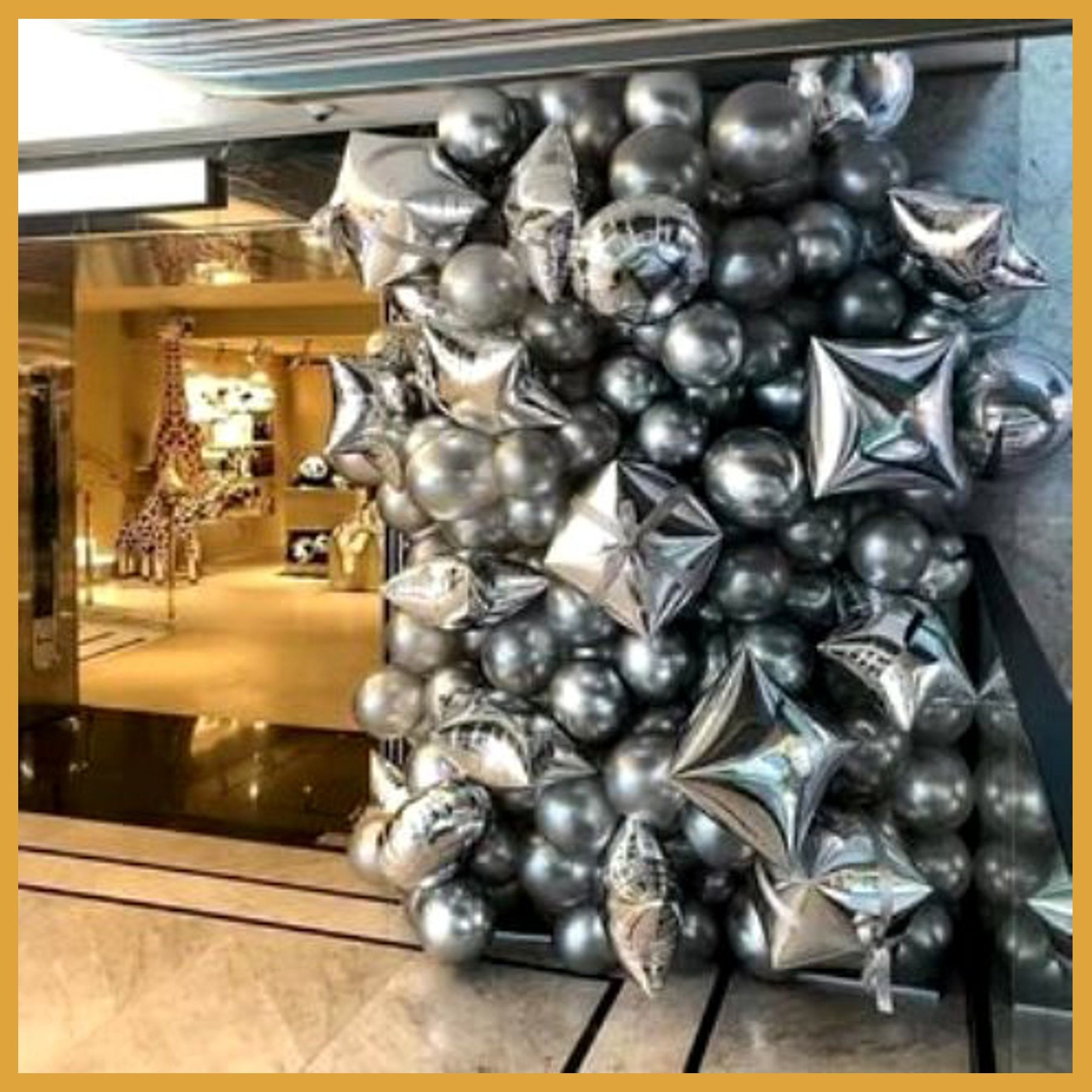 Фотозона из фольгированных шаров. Студия праздничного декора