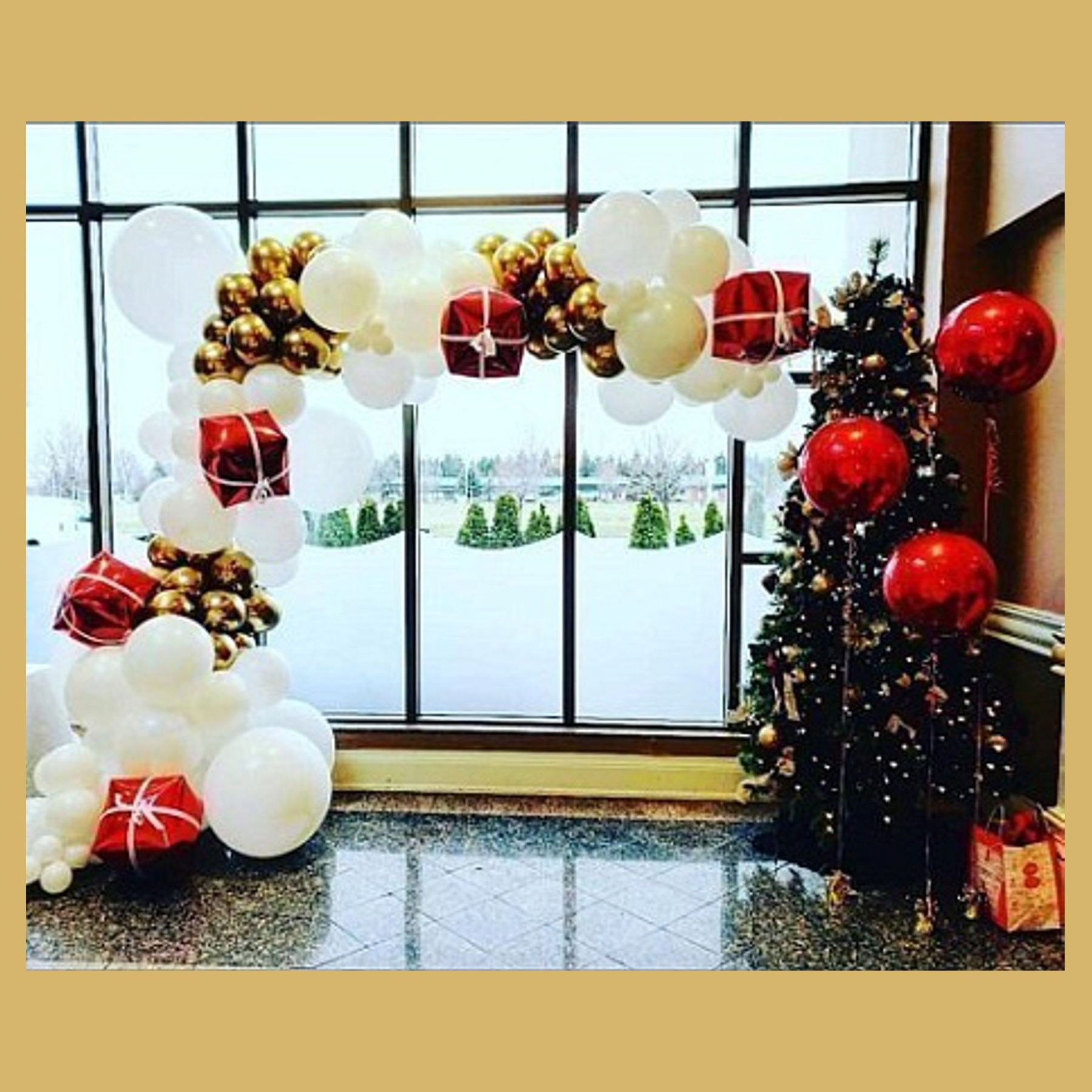 Фотозона новогодняя. Студия праздничного декора