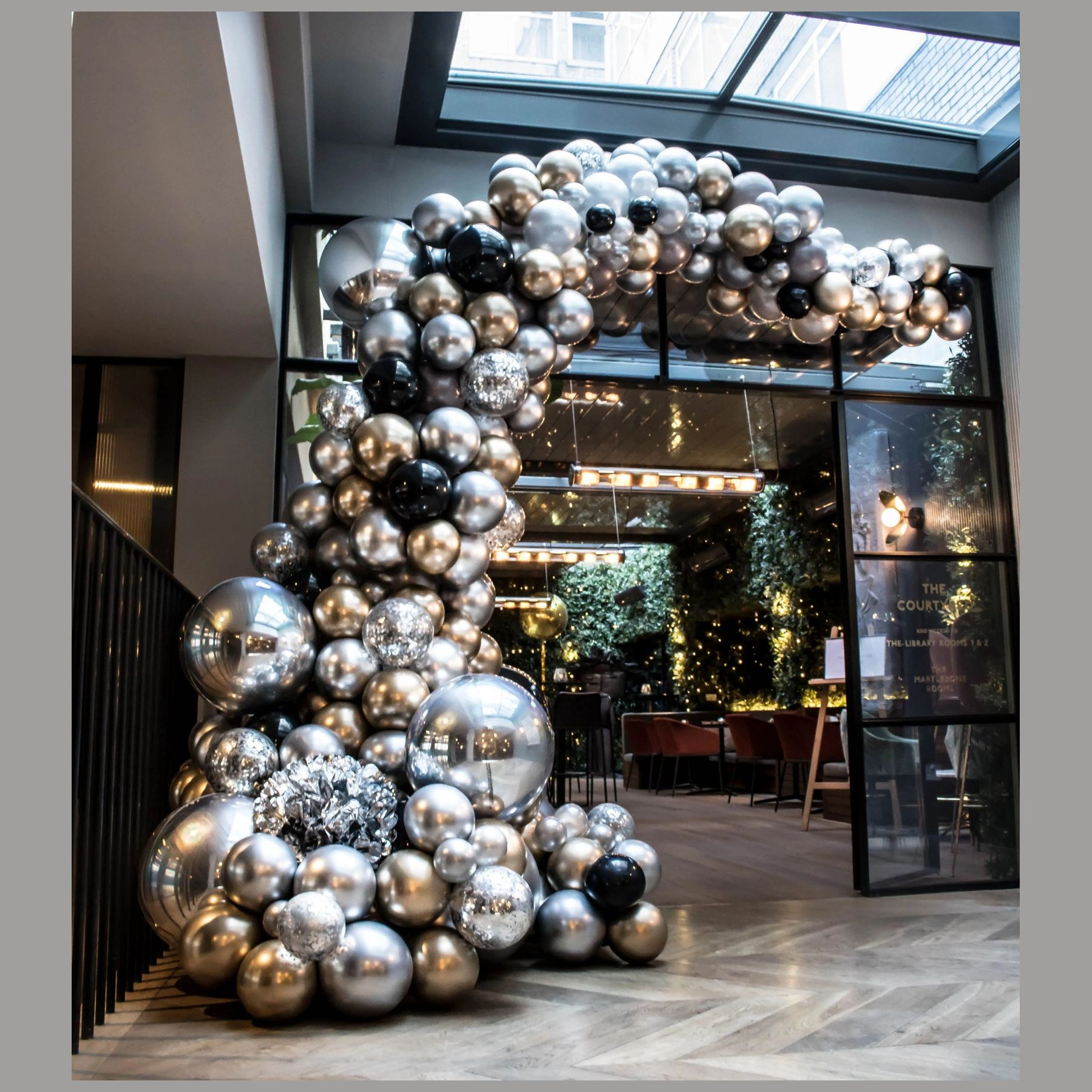 Фотозона новогодняя. Студия праздничного декора