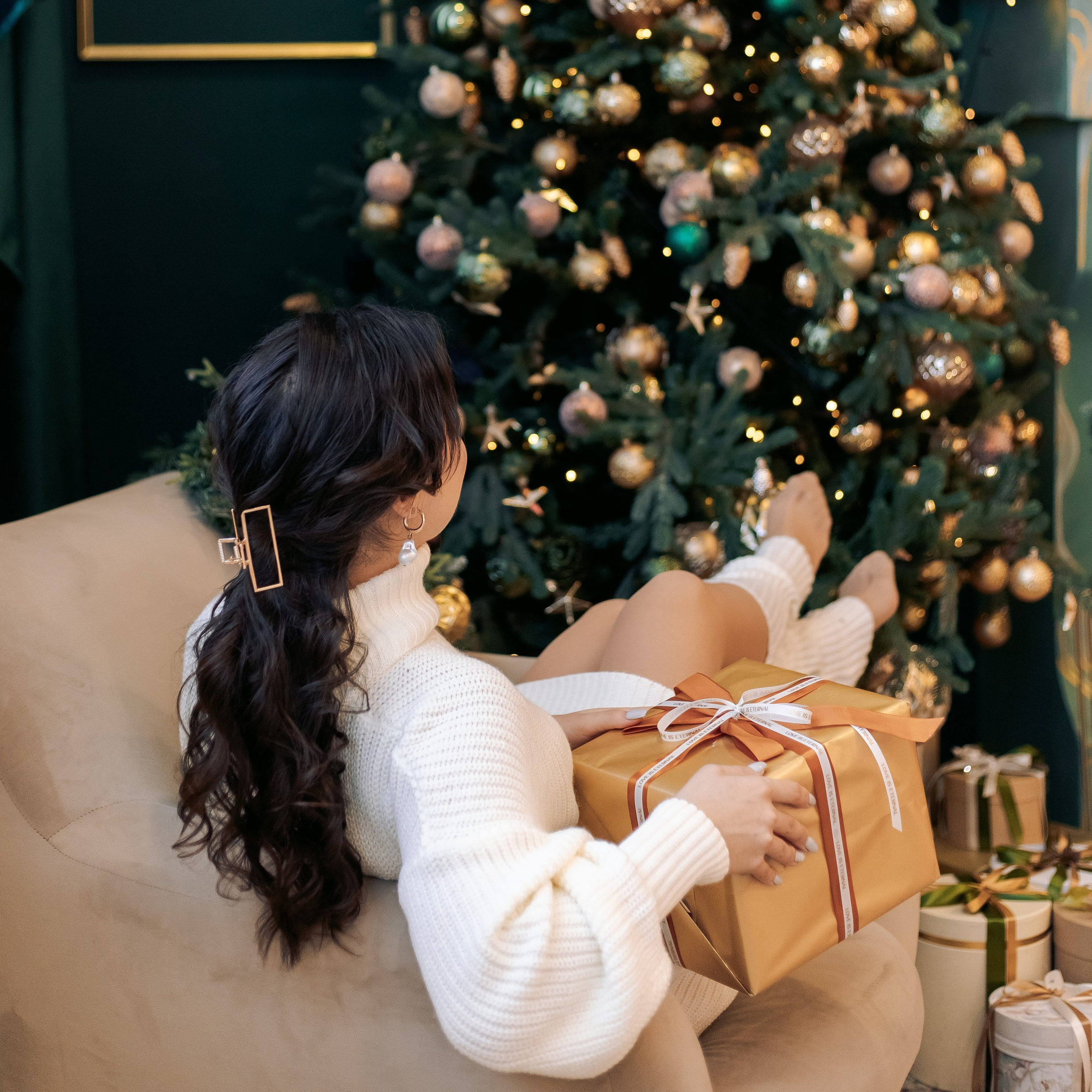 Новогодние фотосессии 2024 — 2025 в фотостудиях. Фотограф в Санкт-Петербурге, Анна Скворцова