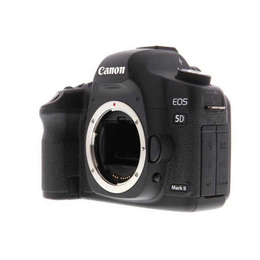 Объявления. Свадебный, семейный и школьный фотограф в Сызрани Максим Баталов