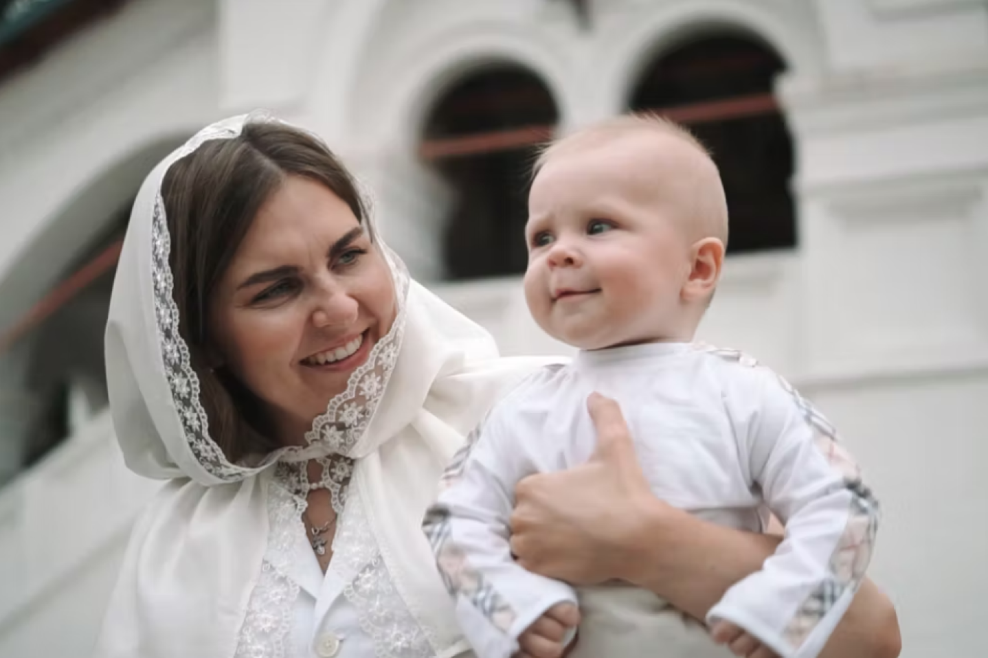 Видеосъемка крещения и выписки в Москве