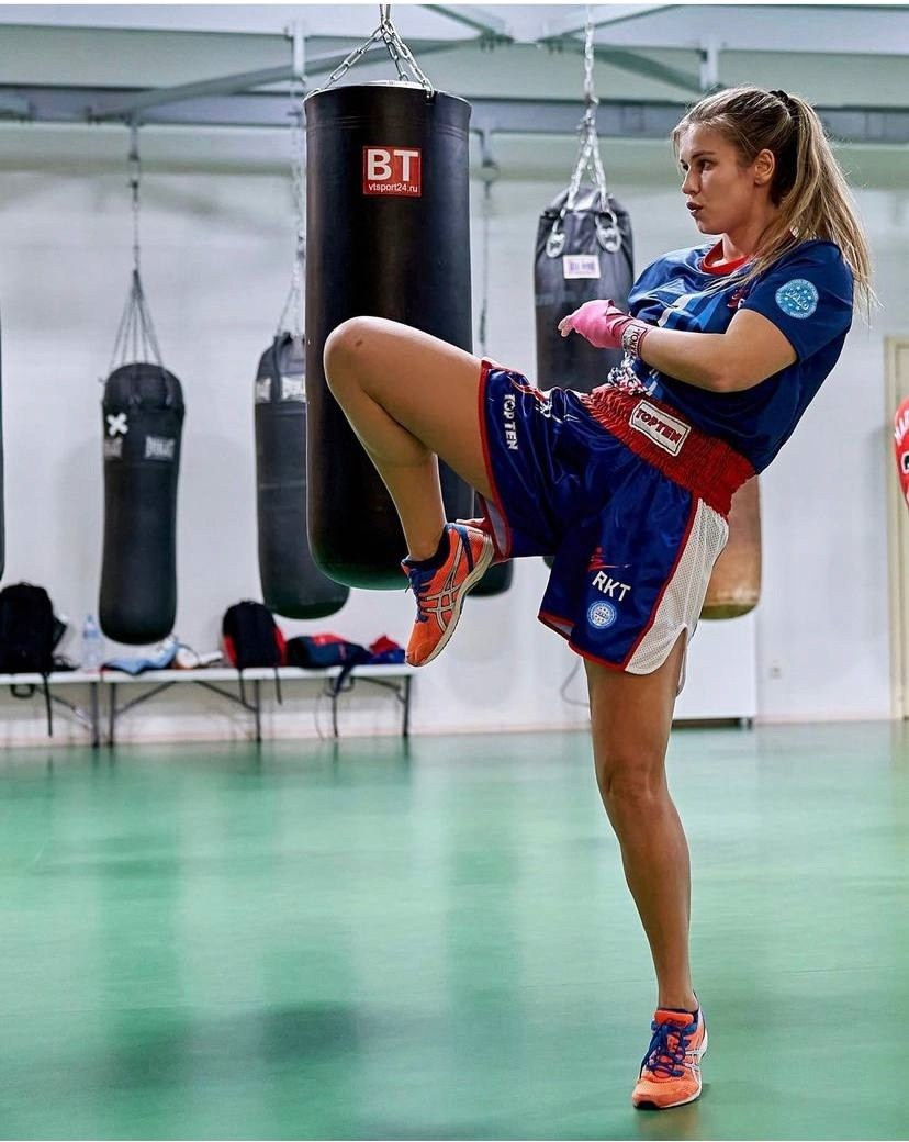 тренер по тайскому боксу и кикбоксингу Ольга Павлова