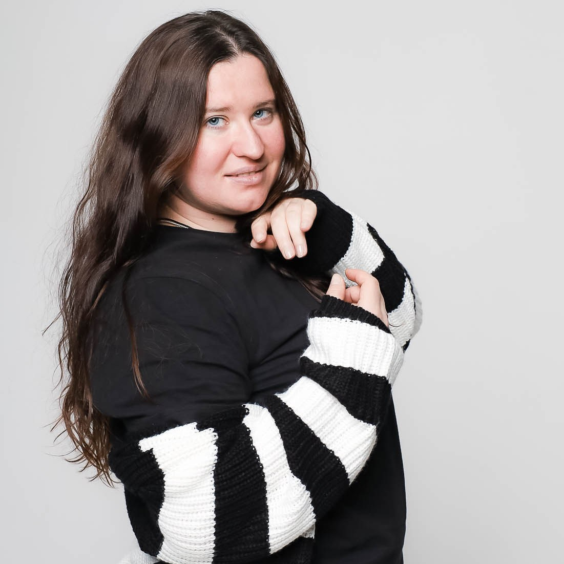 Контакты. Мамлеева Виктория — Портретный фотограф в Москве. Все виды фото, от индивидуальных до репортажей, от беременности до семейных фотографий