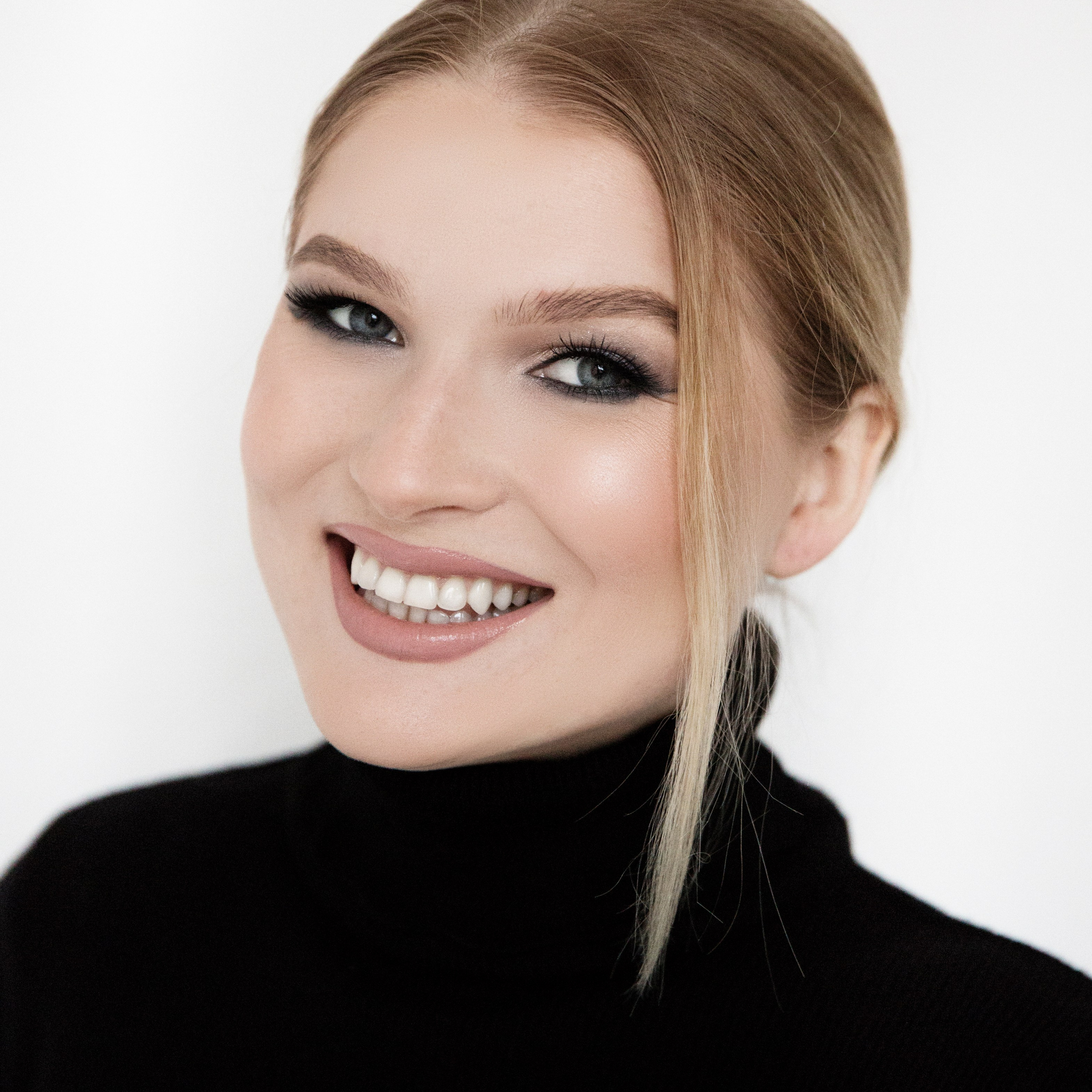 Контакты. Диля Гареева фотограф — Бугульма, Казань, Альметьевск, Заинск