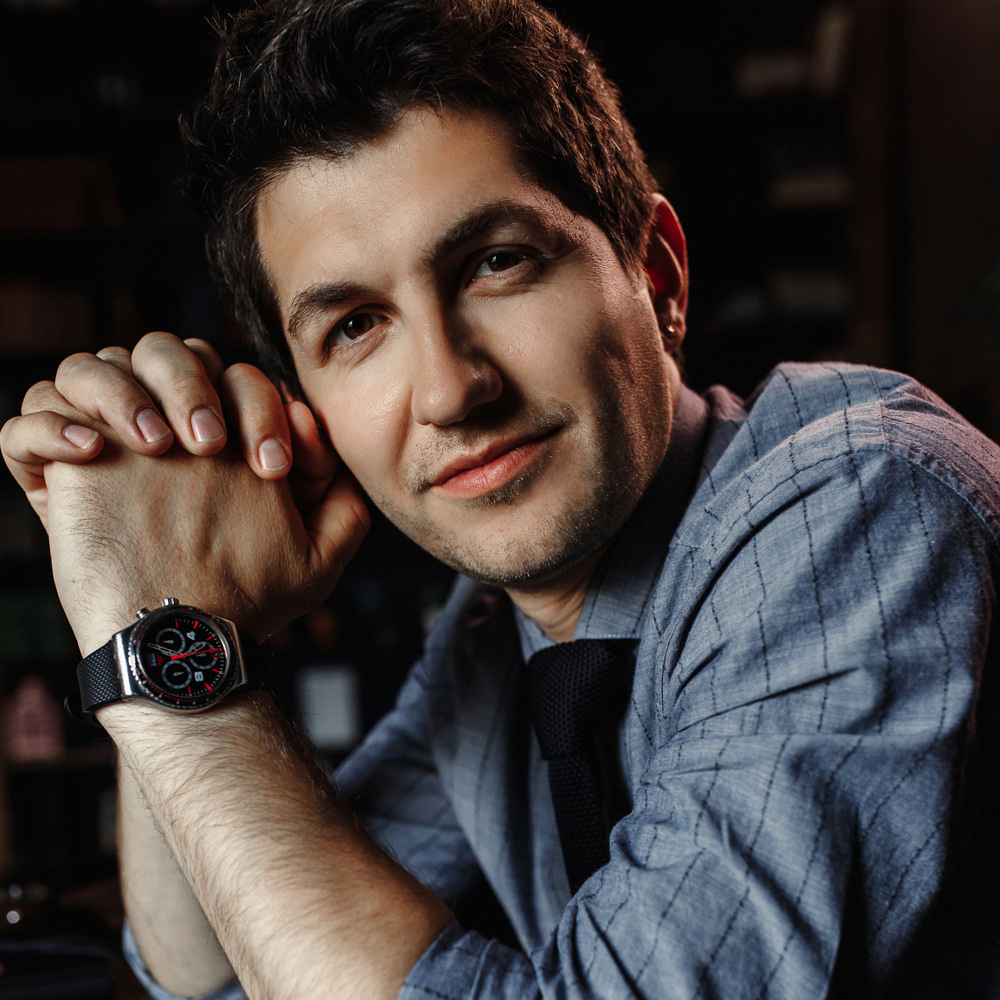 КОНТАКТЫ. Профессиональный фотограф в Екатеринбурге Константин Зарипов