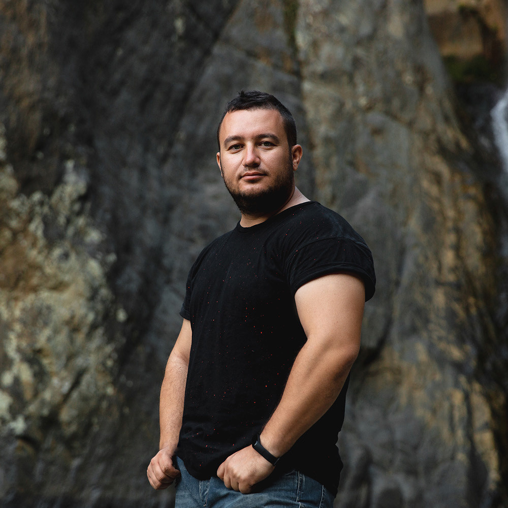 Контакты. Свадебный, love-story и семейный фотограф в Томске Радий Ринатович