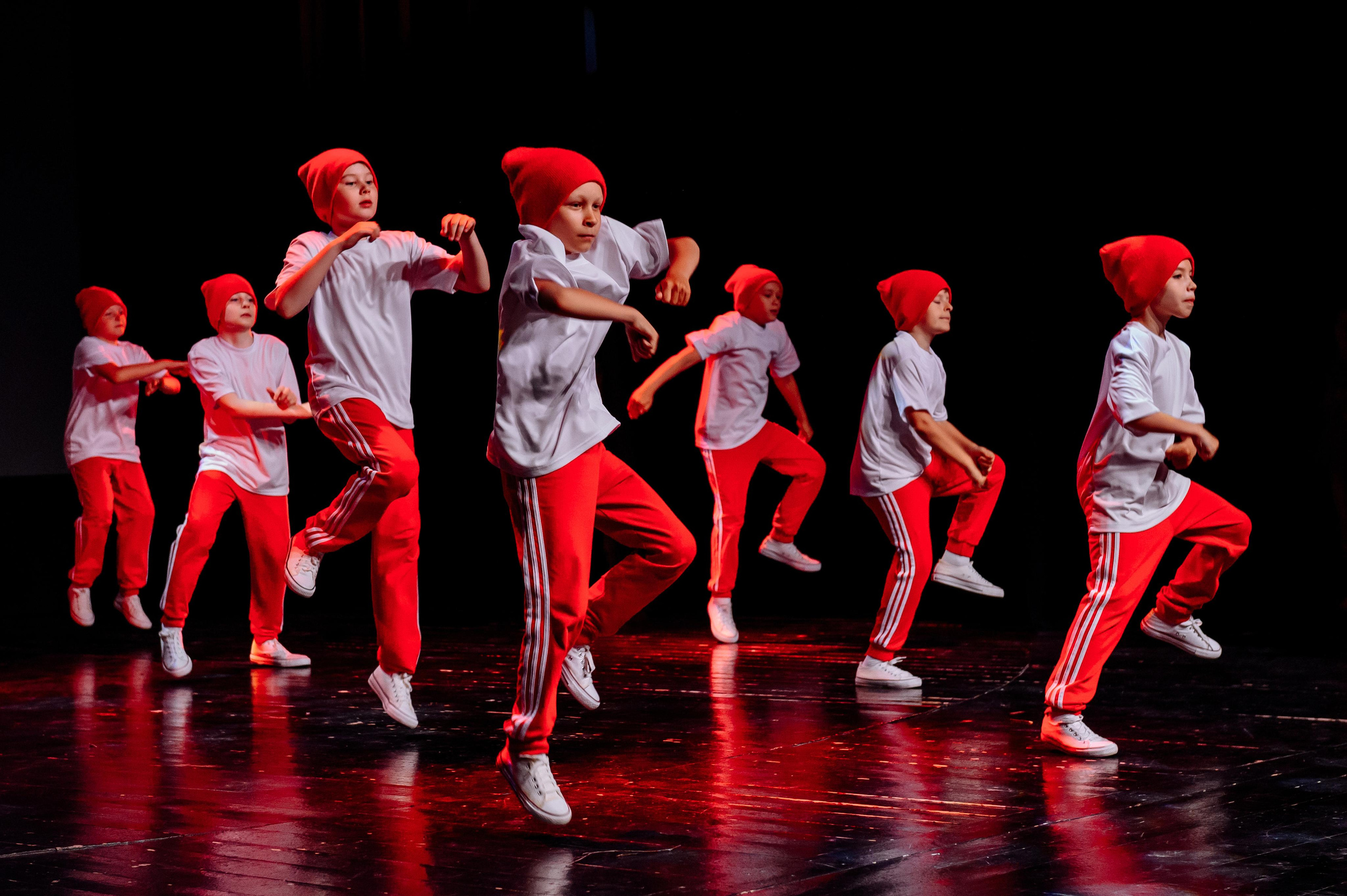 Отчетный концерт школы танцев «Хамелеон». Репортажный и свадебный фотограф в Курске Борис Захарчук