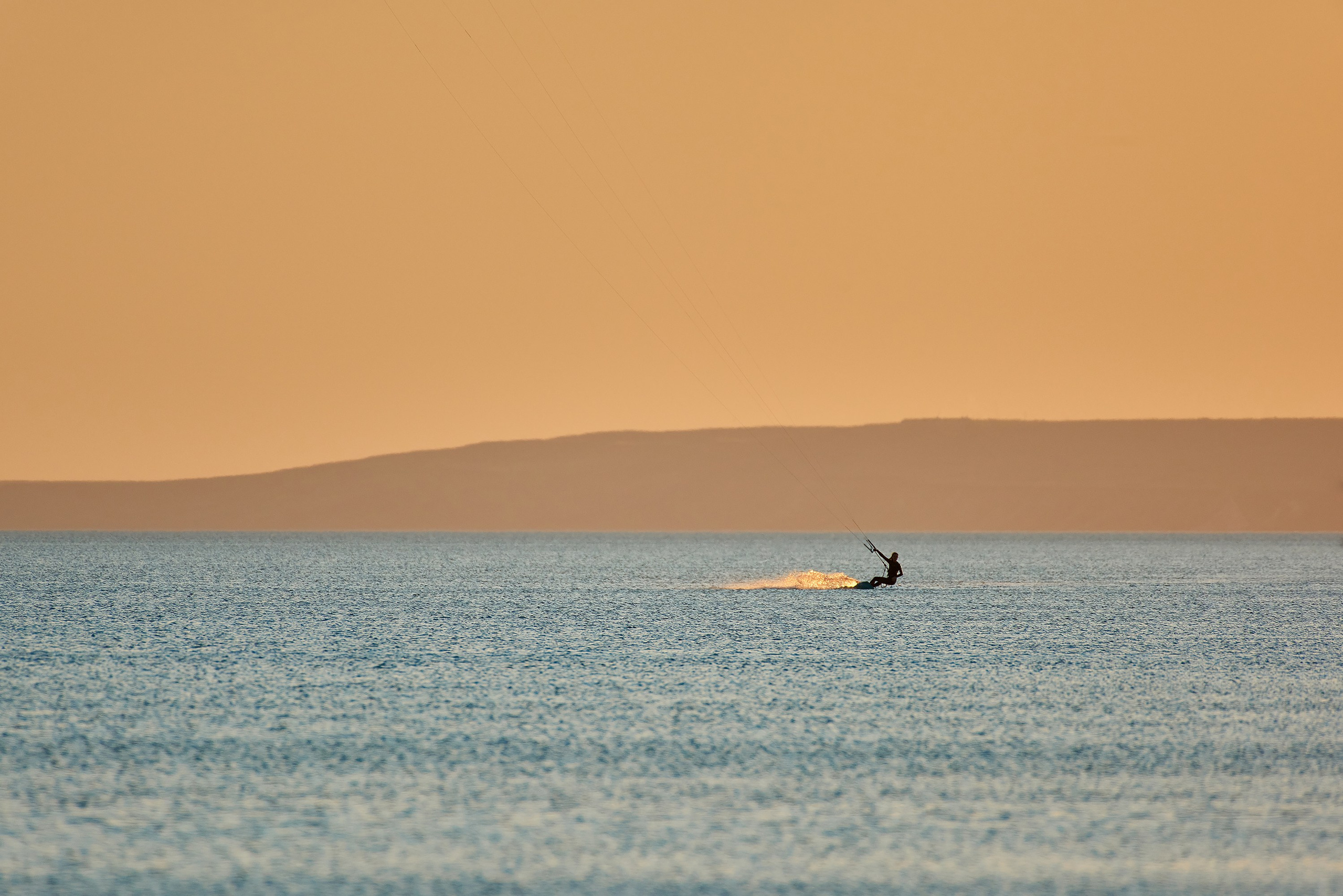 Работы, на дереве, холсте, стекле, которые можно приобрести. Яркие фото на Чёрном море