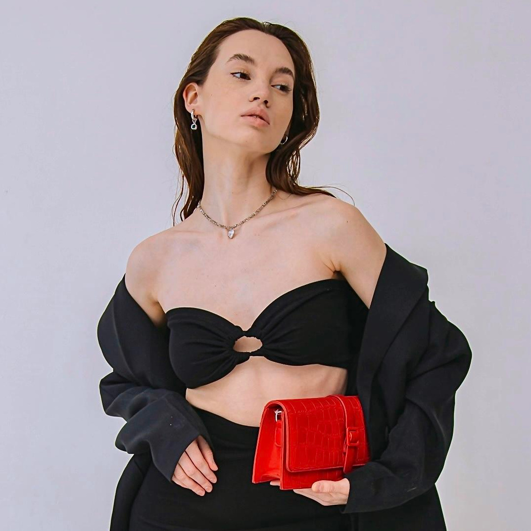 Modeling art training in Novosibirsk. International Modeling Agency/ MODELS INDUSTRY