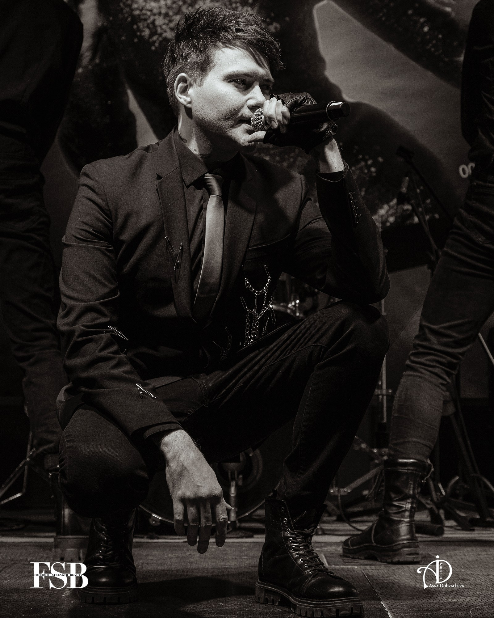 Антон Зацепин, группа OPEROLE, Рома Риччи, ISTOKIYA, Татьяна Морозова, Влад Зотов, Триколор, RUSSIAN MUSIC BOX, Михаил Анисимов, Наталья Полинова