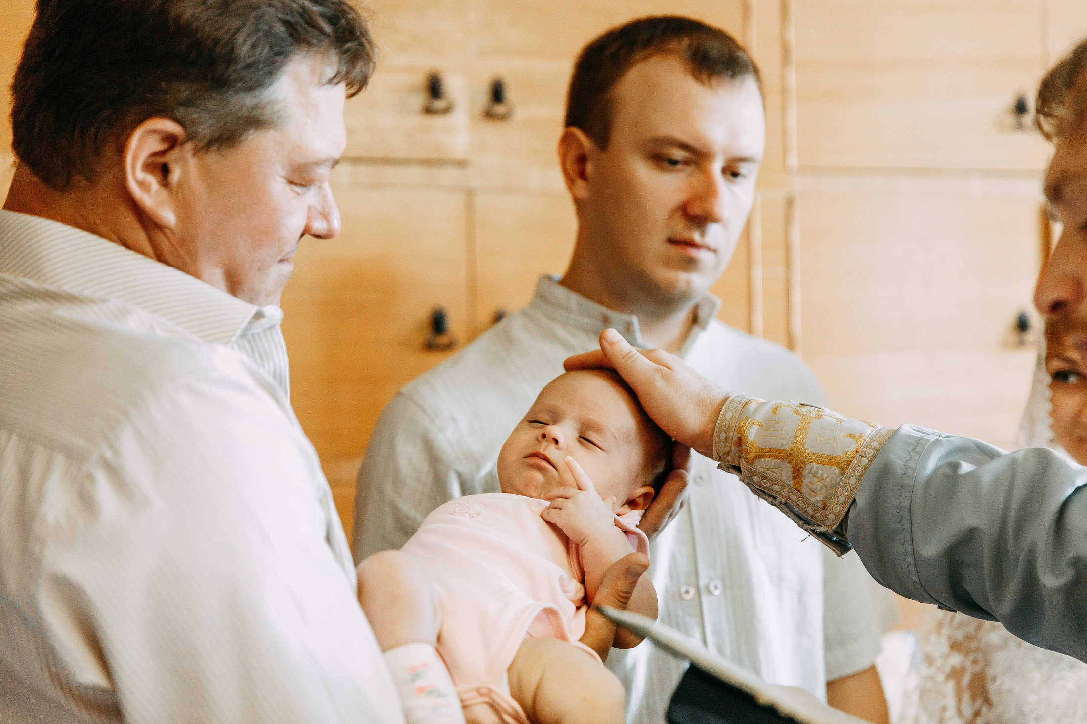 Наречение-имени-на-крещении, благословение-и-дар-защиты