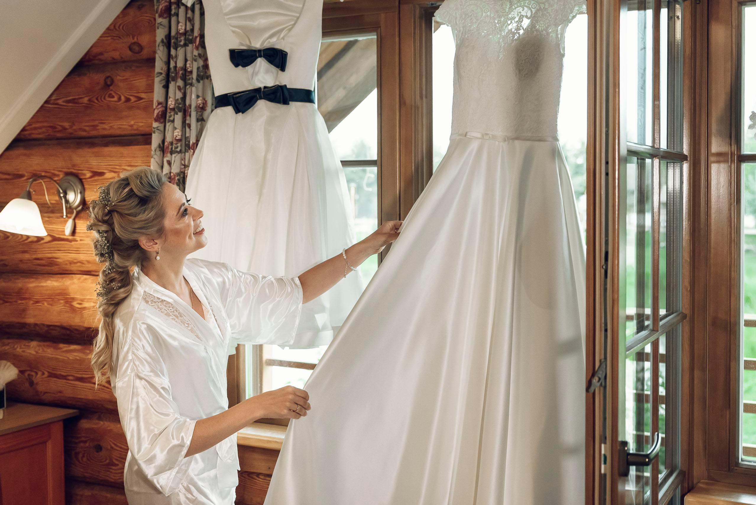 Свадебные сборы жениха и невесты надо ли снимать?