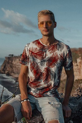 Contact. Professional Retoucher, photo editor, Bali, Worldwide