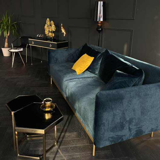 Студии под «тёмный ключ». Портретный фотограф в Минске Анна Волейко