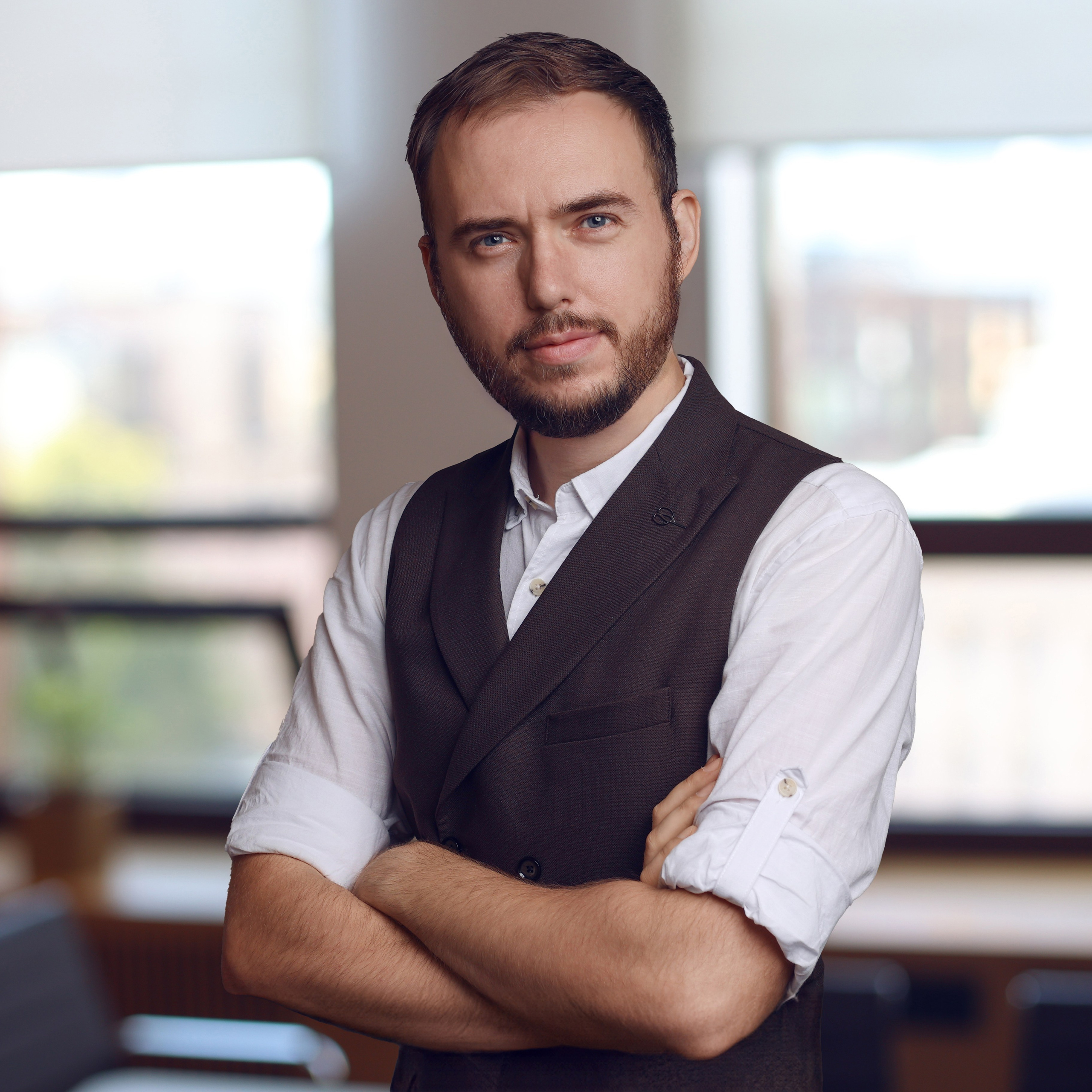 Василий Жуков — профессиональный фотограф в Москве, специализация: портретная и деловая съемка.