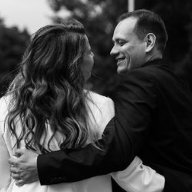 ОТЗЫВЫ. ВИДЕОГРАФ, РЕЖИССЕР — КАТЯ ГУСЕВА