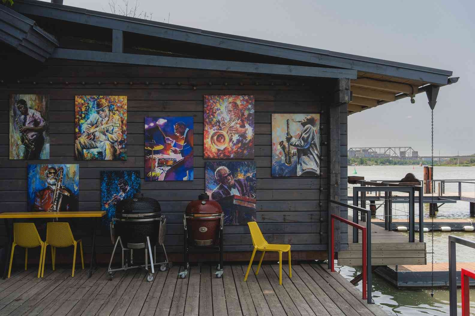 Ресторан для свадьбы на берегу реки Good marina