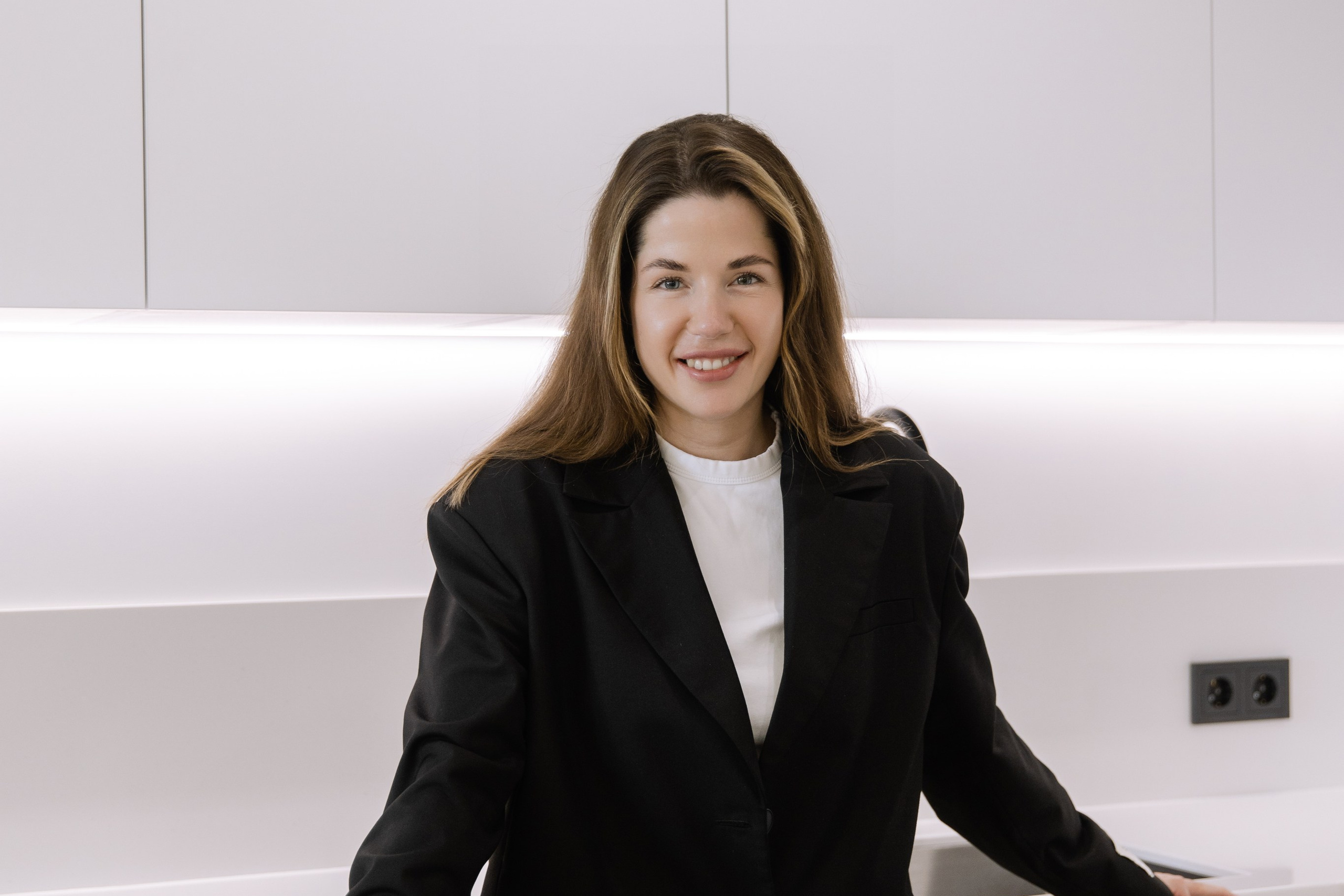 Запись на встречу в студию мебели ГУДРУМ Томск. ГУДРУМ — Мебель на заказ в Томске | Кухни | Шкафы | Стулья и Столы