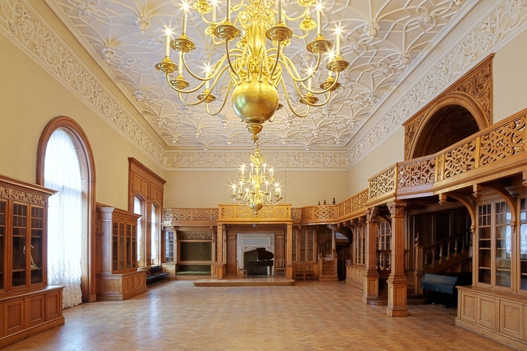 свадебная фотосессия во Дворце Белозерский Белосельских, дворцы в Санкт-Петербурге для свадебной фотосессии