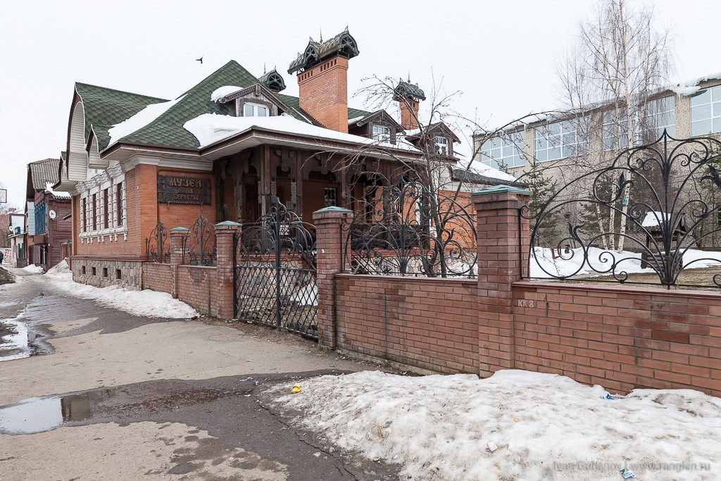 Ростов Великий и Кострома. Фотограф Иван Губанов