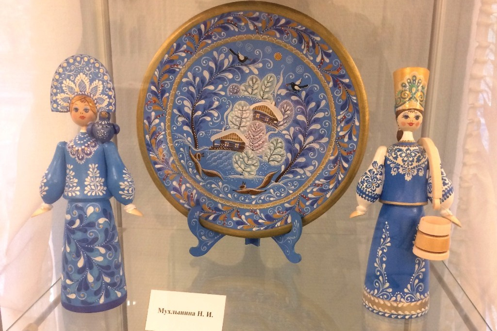 Выставка «Сибирской стороны узоры» в Доме ученых Новосибирска. Сувениры и подарки с Ордынской росписью | Новосибирск