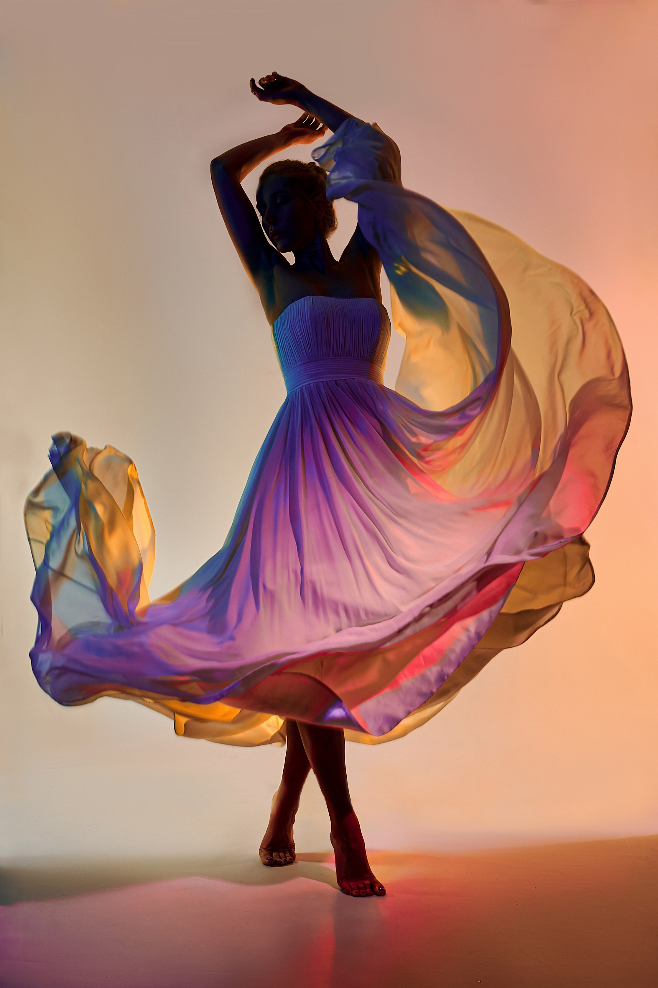 Оффлайн курс в студии RoRo по творческой съёмке. Фотограф Яковлев Роман — Красноярск