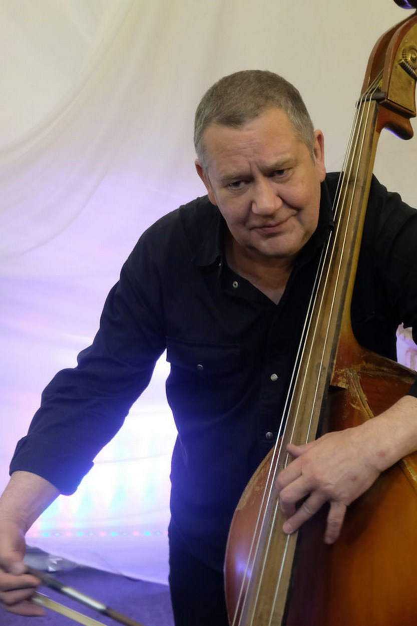 «Новогодний джаз» изысканный концерт за столиками с фуршетом. Дом Шрёдера