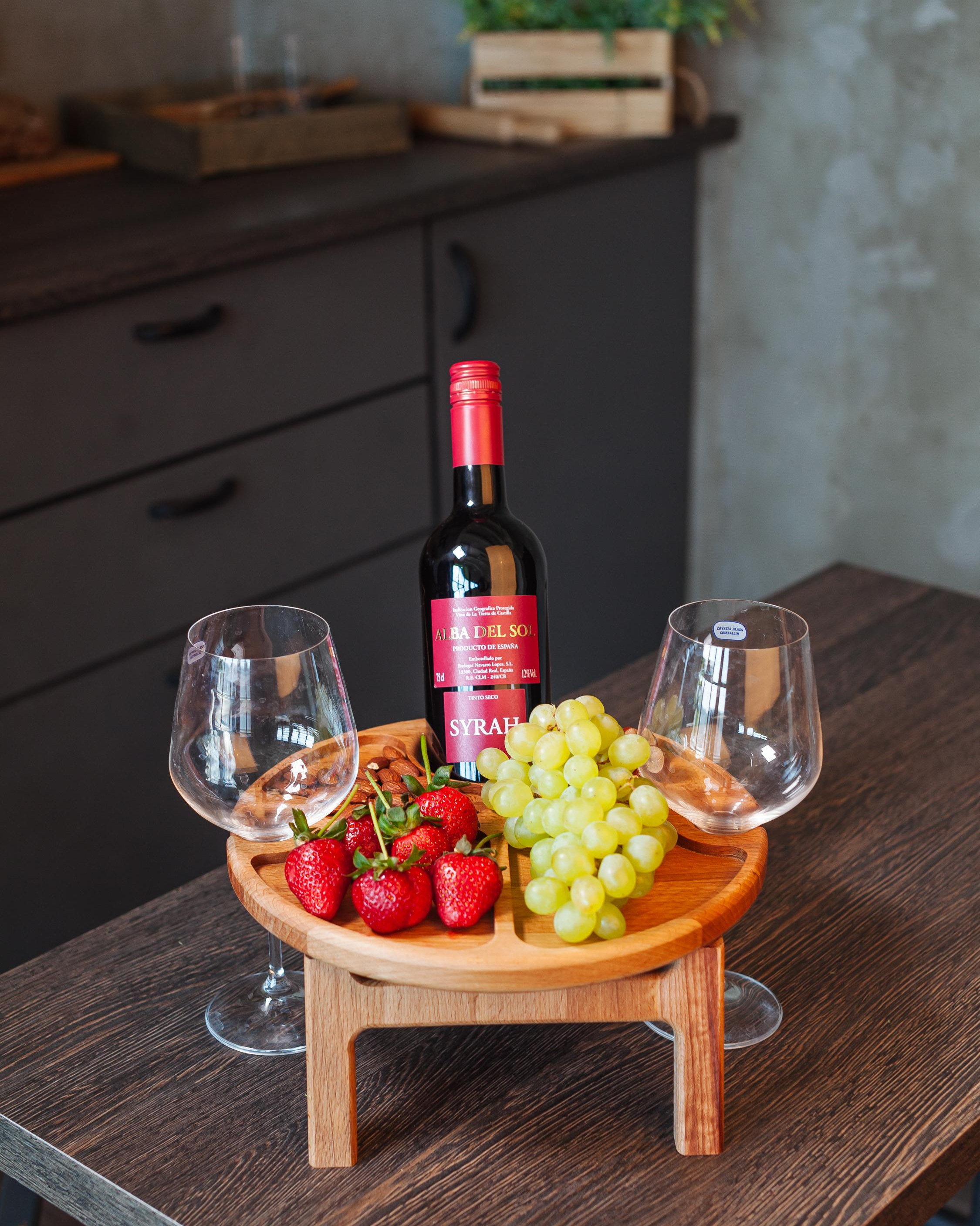 У меня есть богатый опыт работы с предметной съемкой в Воронеже и других городах. Мой подход к фотосессии включает в себя индивидуальное составление плана, выбор наилучшей техники и ориентирование на ваши потребности.