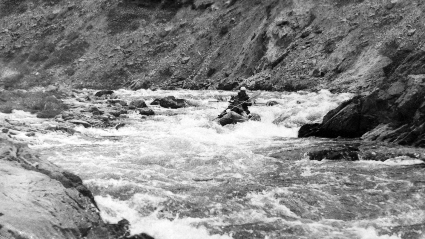 Первая экспедиция туристов-водников Алтая (1970). Фотограф Эдуард Алмадаков