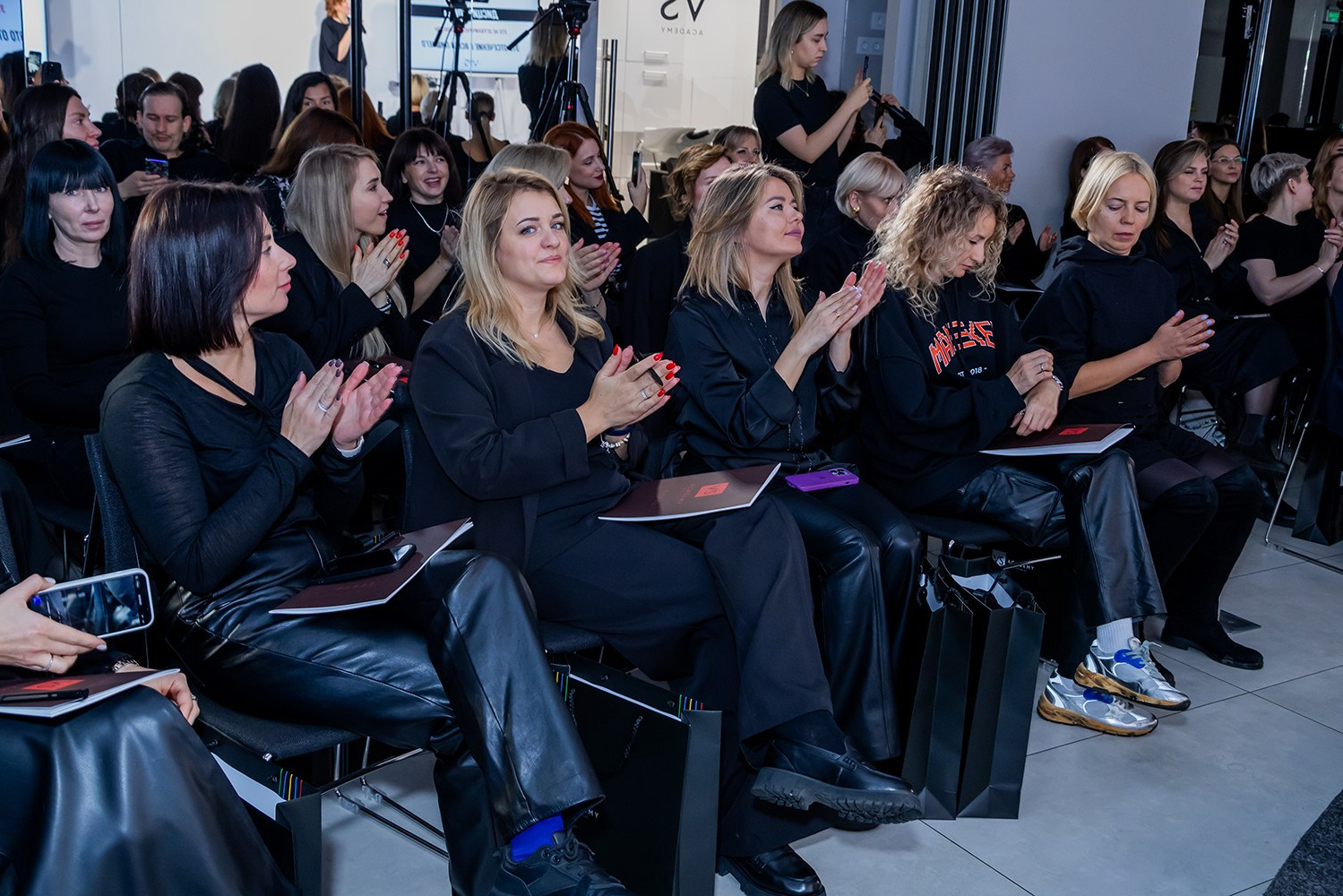 Отснял 10 часовой мастер-класс Владимира Сарбашева. Творческие фотосессии в Москве