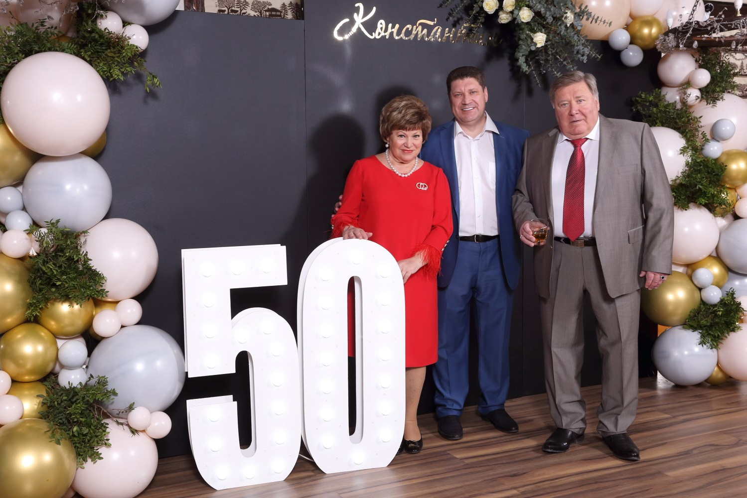 Саксофонист москва ведущий москва живая музыка на свадьбу ведущий. Свадебный ведущий в Москве Саксофон на свадьбу