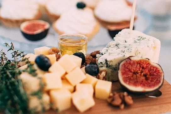 Сырный стол. Кейтеринг Royal Catering | По Москве и Московской области организуем р