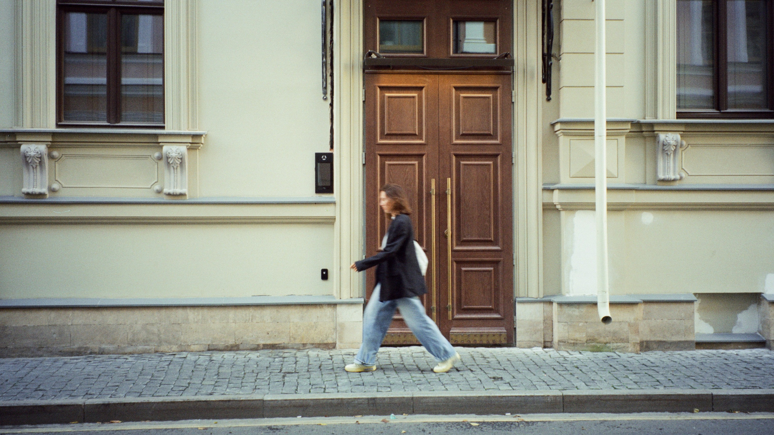 Контакты. Пленочный фотограф в Москве Екатерина Кубряк