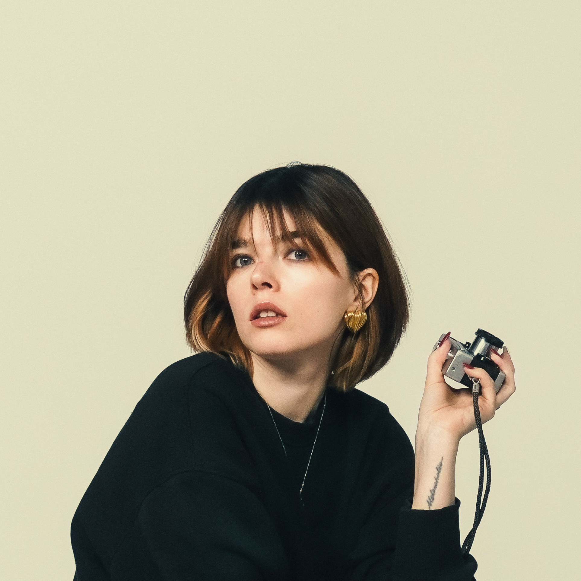 Предметный фотограф в Москве Мария Игнатенко. Нейрофото, ретушь, сет-дизайн