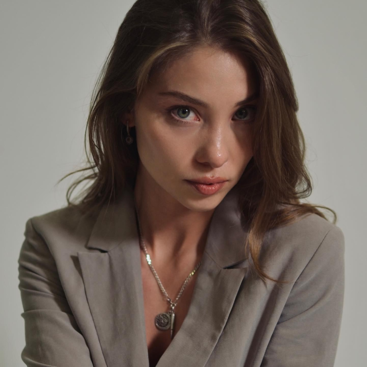 Нужны девушки модели для участия в предметных фотосъемках в Казани.