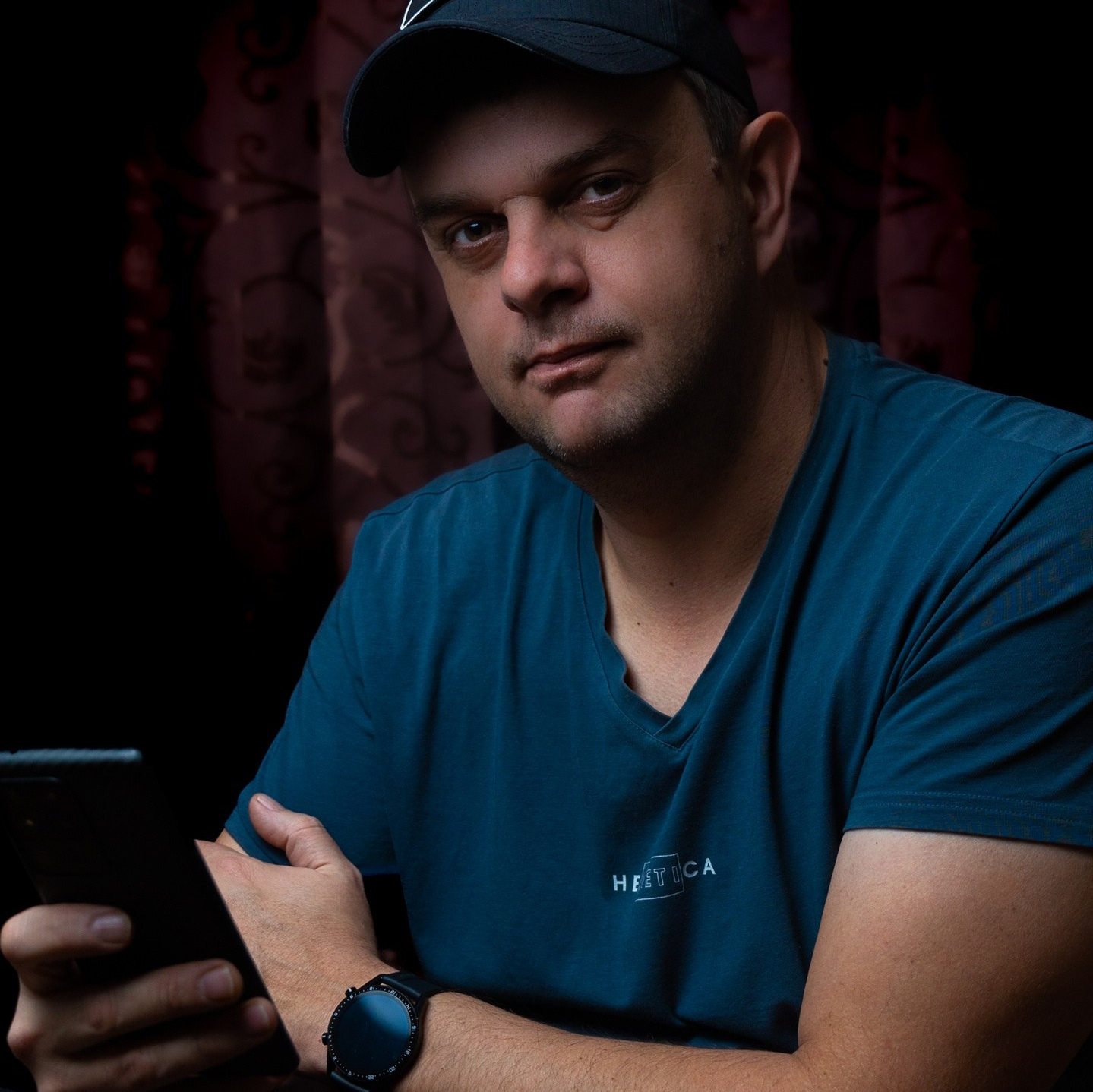 Контакты. Репортажный фотограф в Барнауле Владимир Игнатов