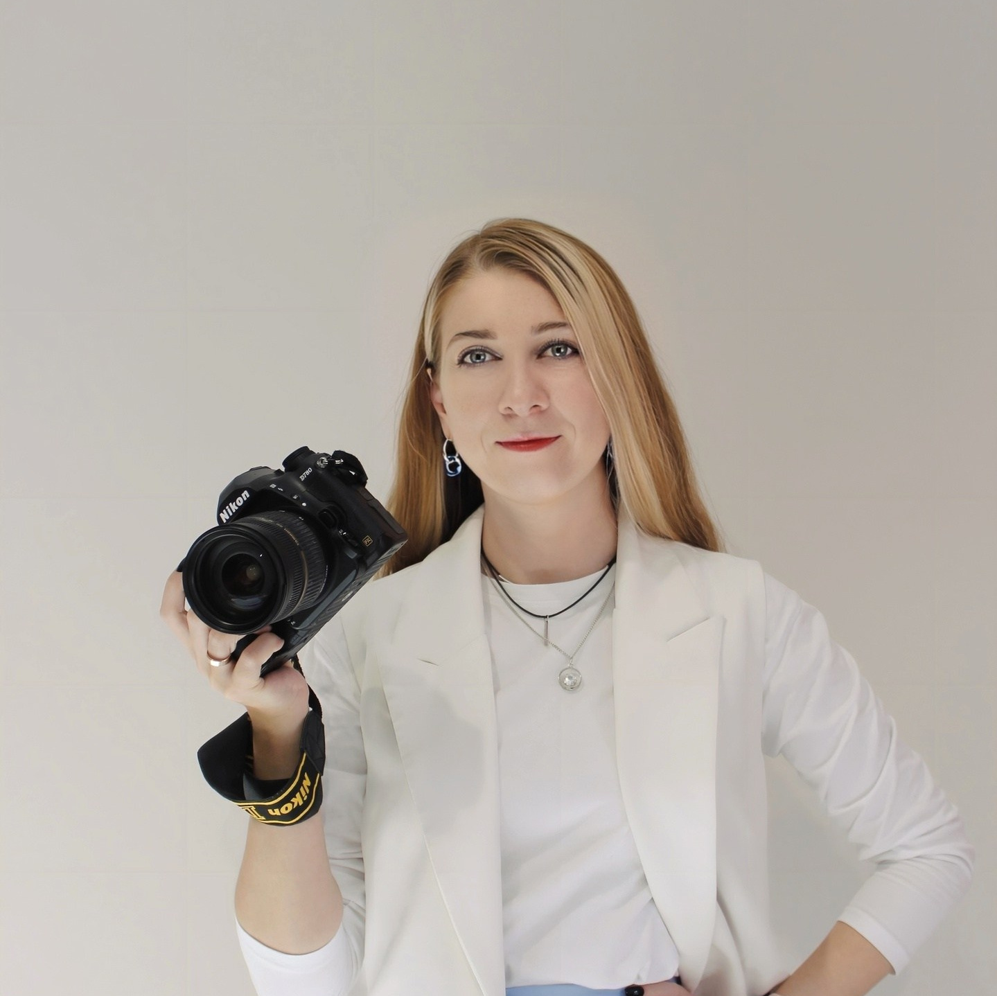 Рина Ри фото видео съемка в Севастополе