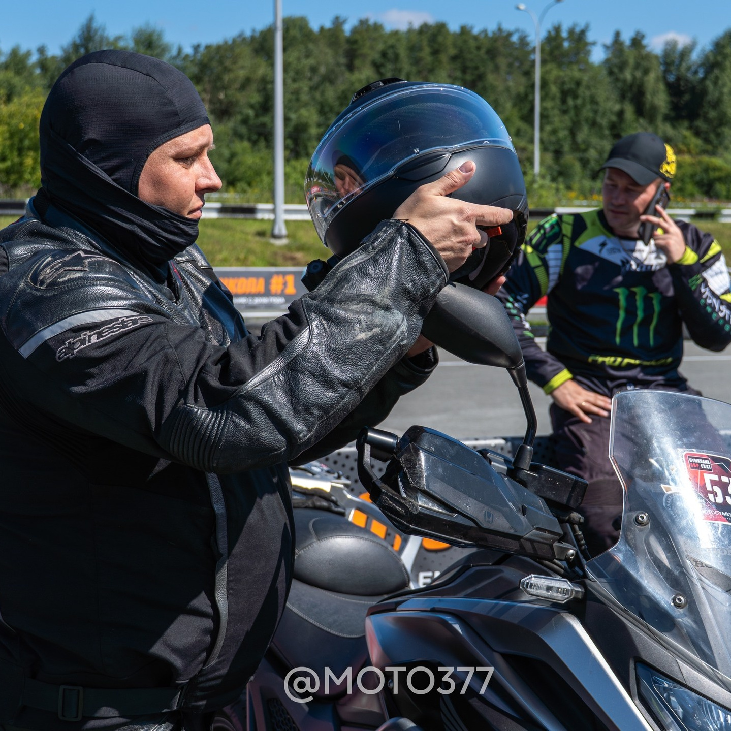 Moto377