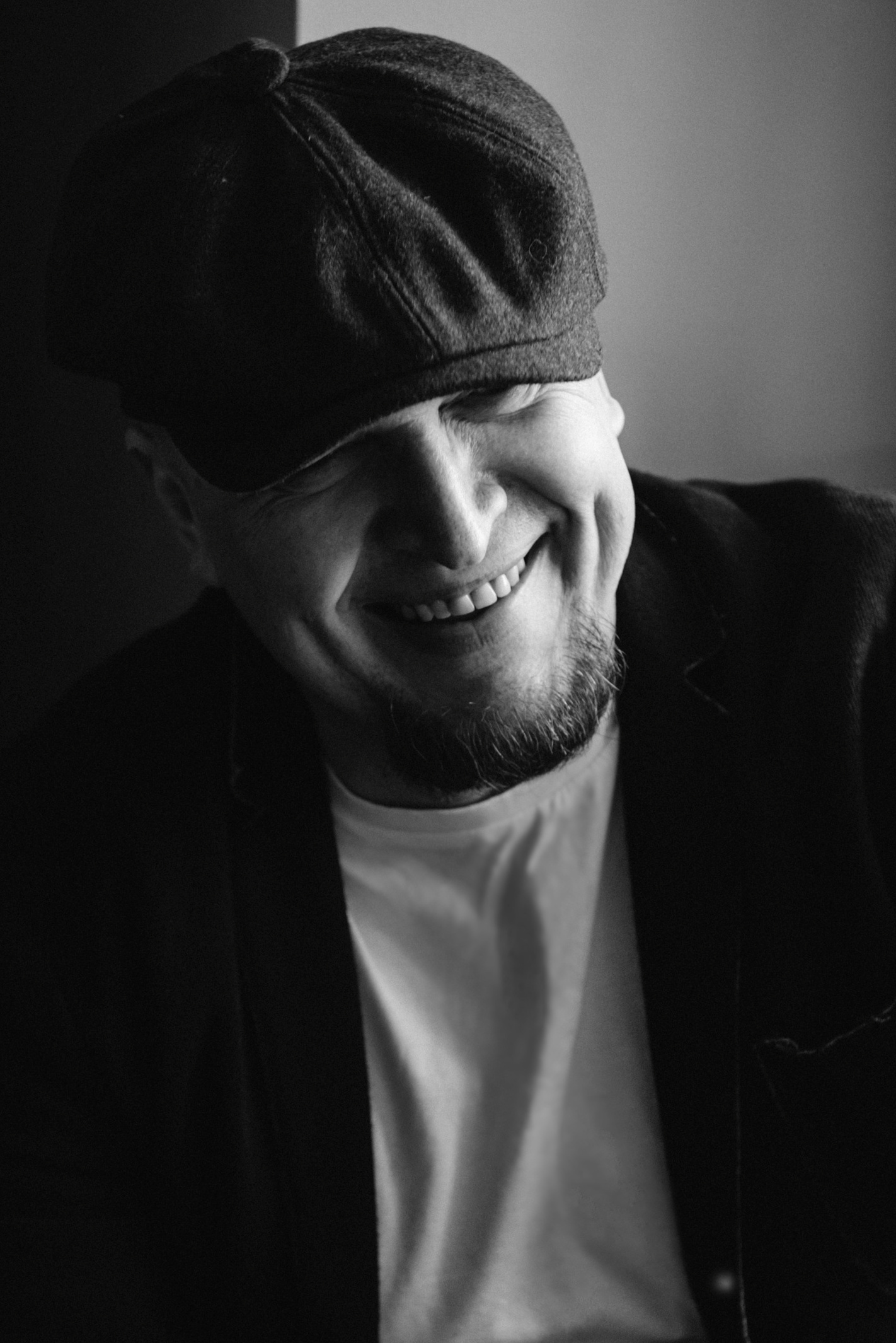 Контакты. Спасибо за проявленный интерес к моему творчеству! Меня зовут Россохат