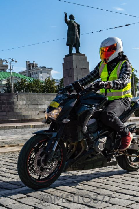 Moto377