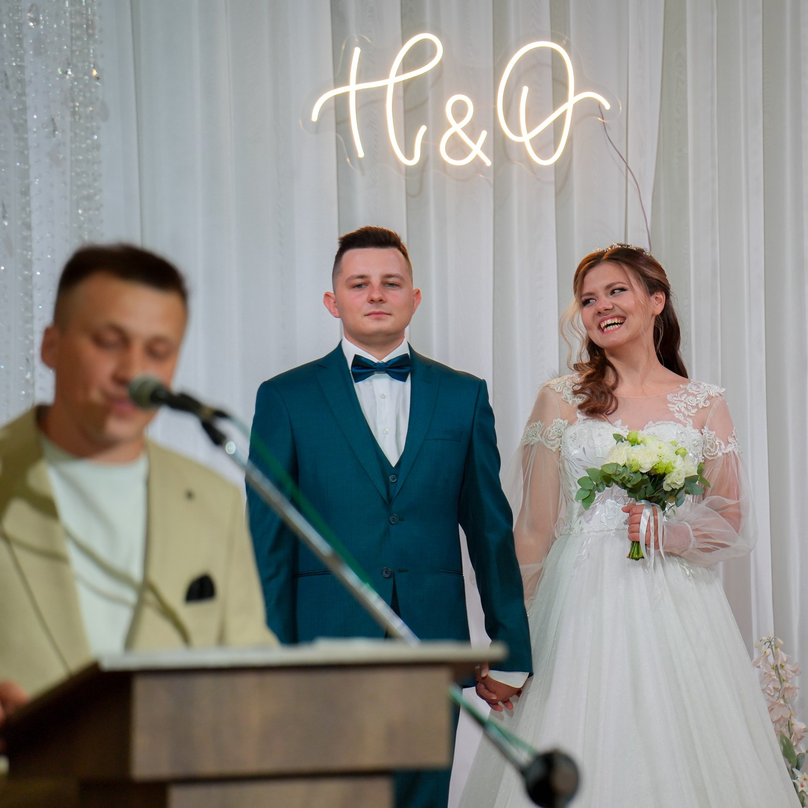 Отзывы. Артём Рыжков, ведущий свадеб в Краснодаре и Новороссийске: душевно, но с энергией