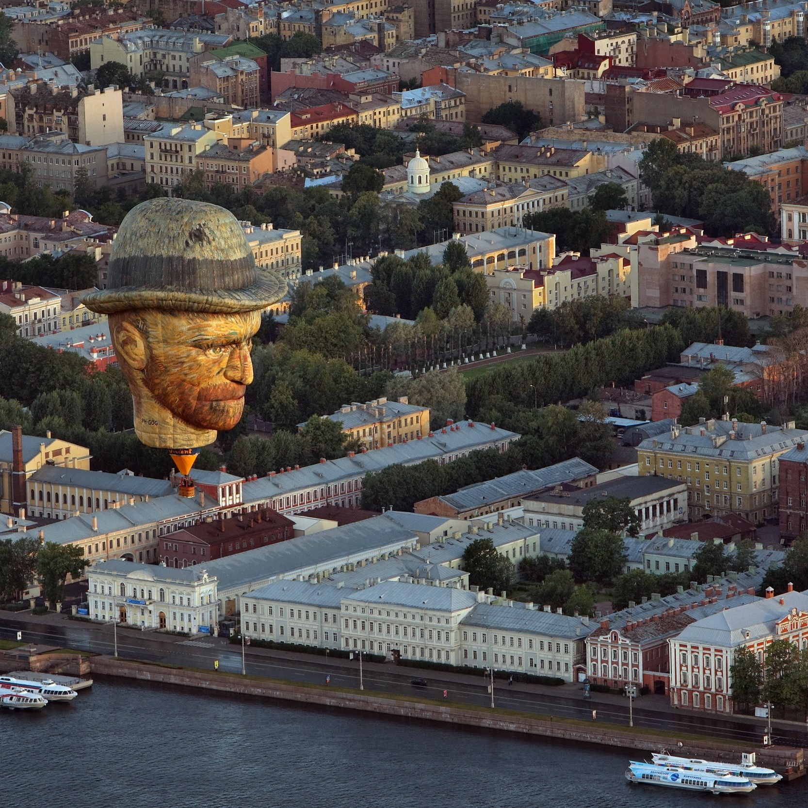 Фотограф Александр Петросян