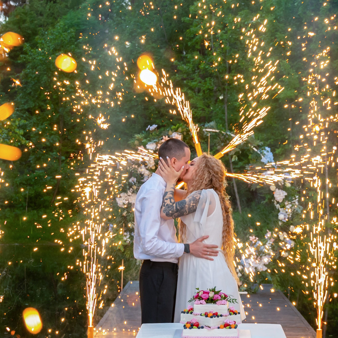 Свадебная фотосессия в локации "Дом у озера" фотограф Павел Коротков