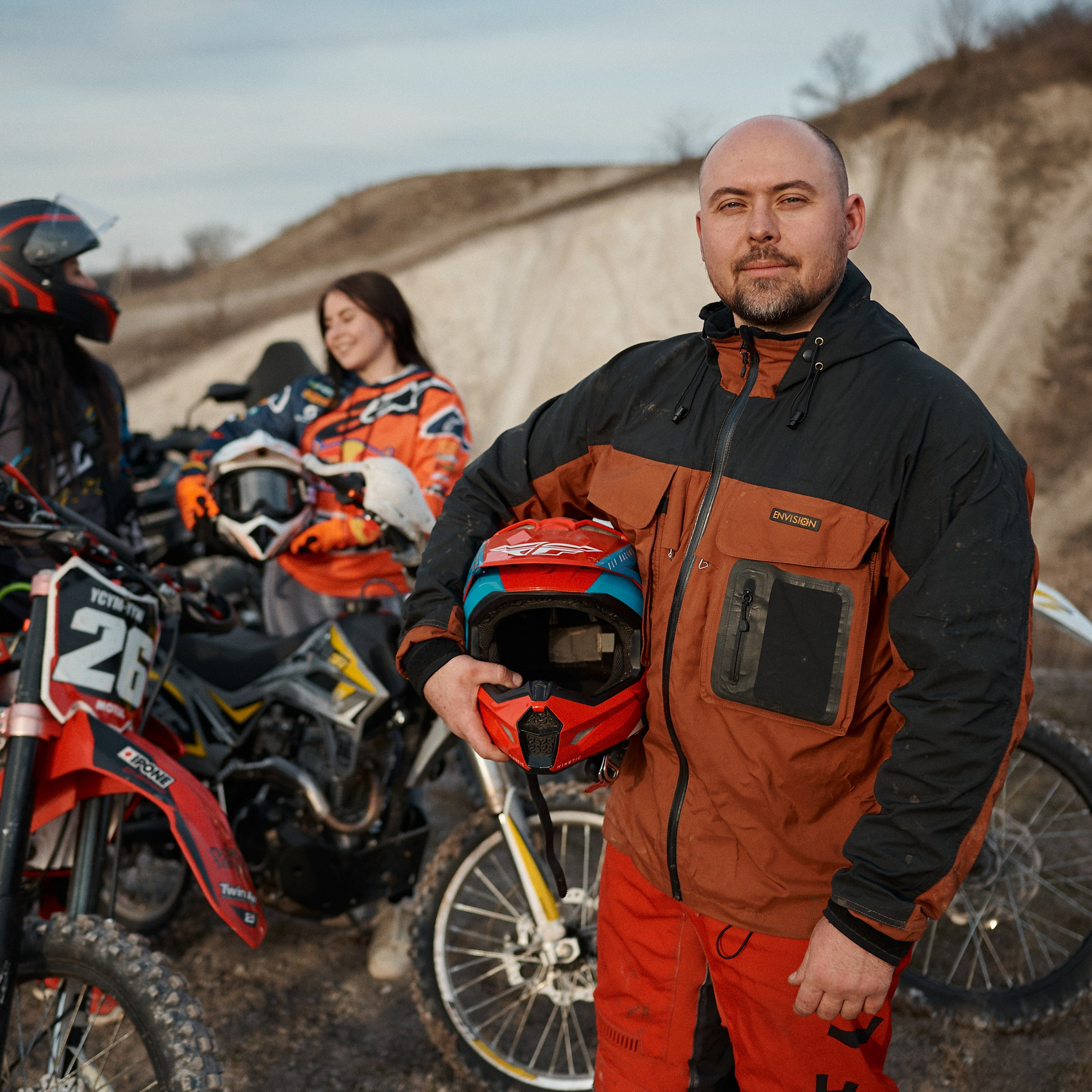 Контакты. Профессиональный прокат эндуро мотоциклов и квадроциклов в г. Белгород