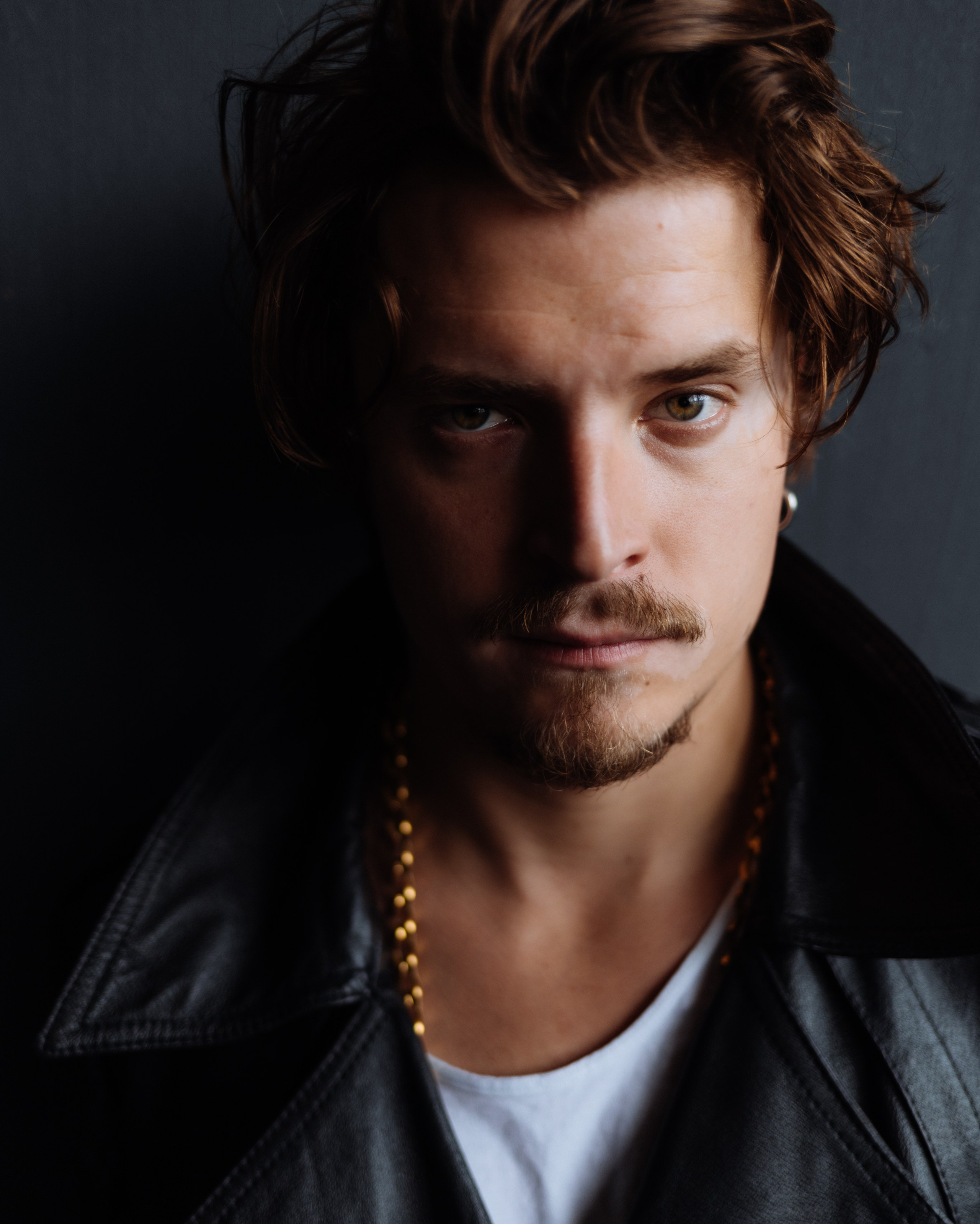 Портретный фотограф в Москве Слава Новиков