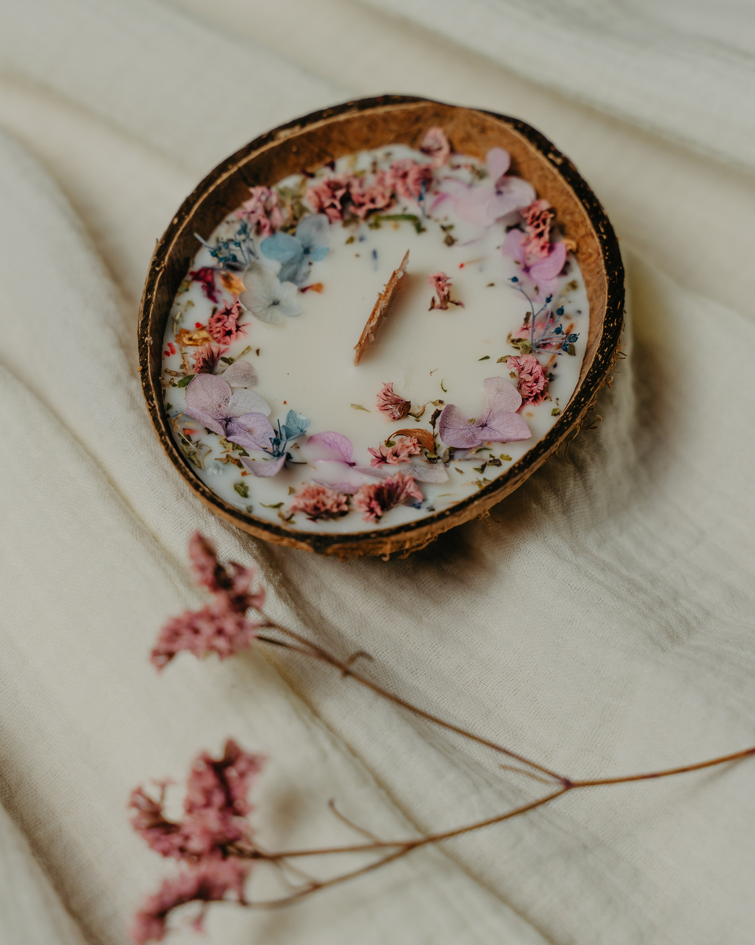 Дни рождения и девичники свечи Аделя Кутуя