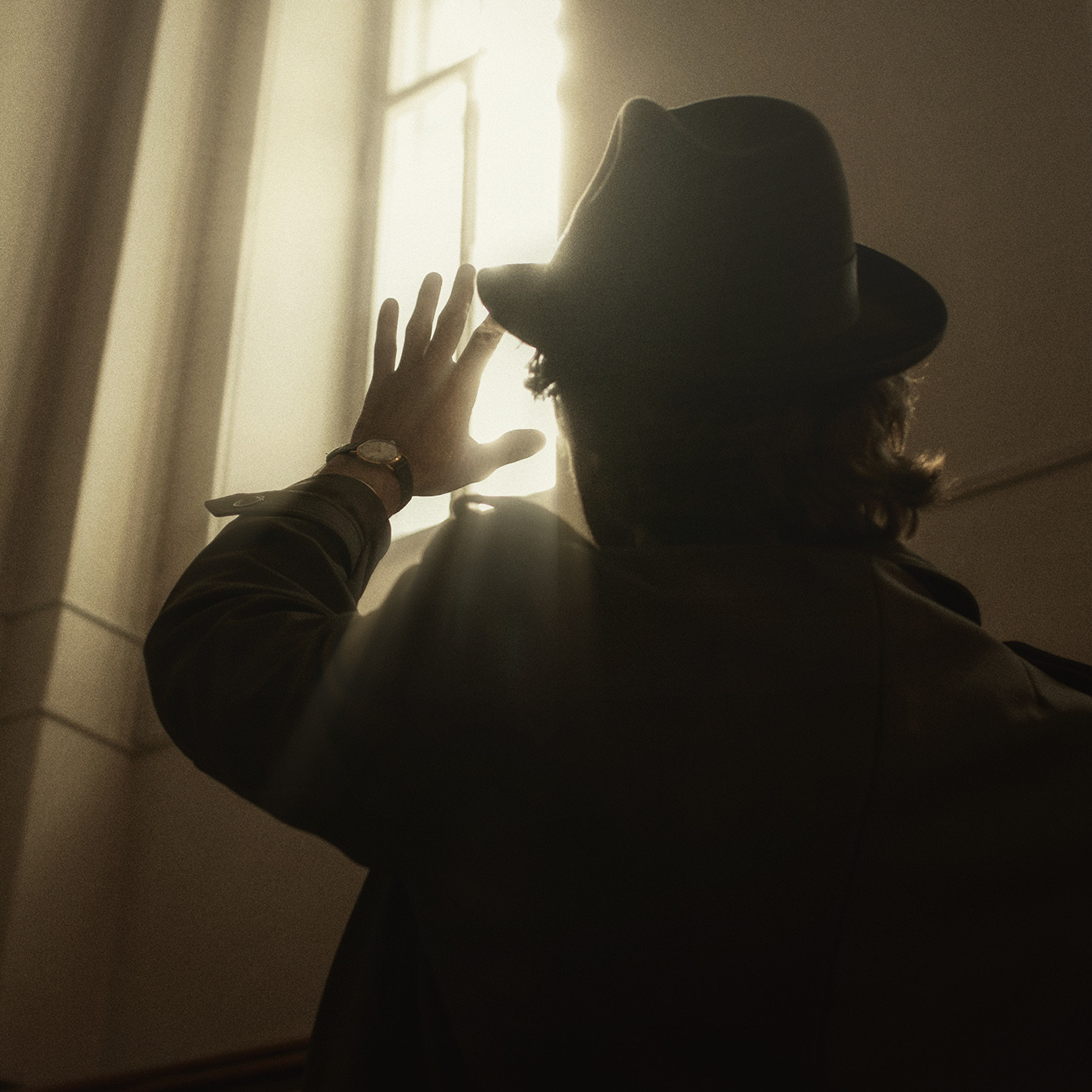 Обработка фотографии в Photoshop в стиле фильма «Острые козырьки». Фотограф и режиссер Сергей Спирин. Москва