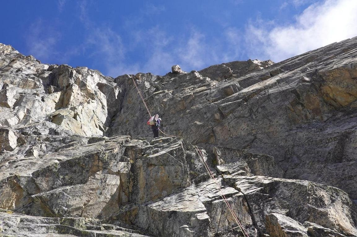 Pferderennen 02 — новая линия на «дикой» стене Кавказа. “Steel Angel”: women’s climbing award